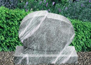Steinur 254